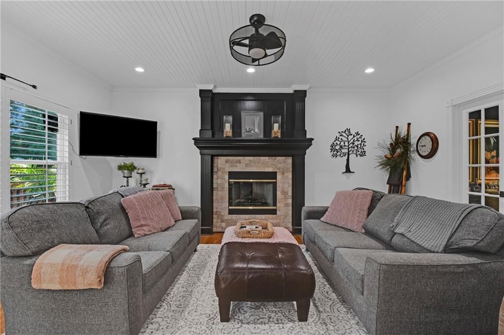 2320 SW 10th Street — photo 21