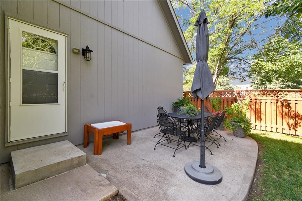 2320 SW 10th Street — photo 49