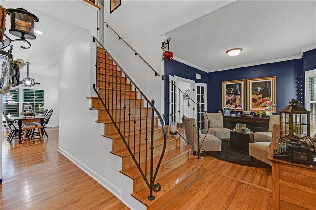 2320 SW 10th Street — photo 8