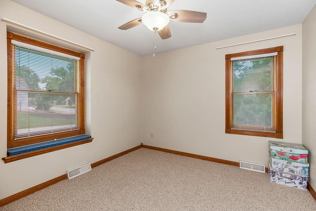 100 N Park Drive — photo 14