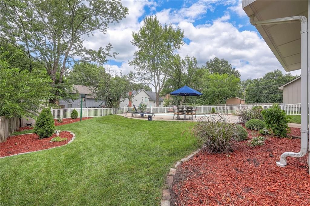 2108 E Sleepy Hollow Drive — photo 8