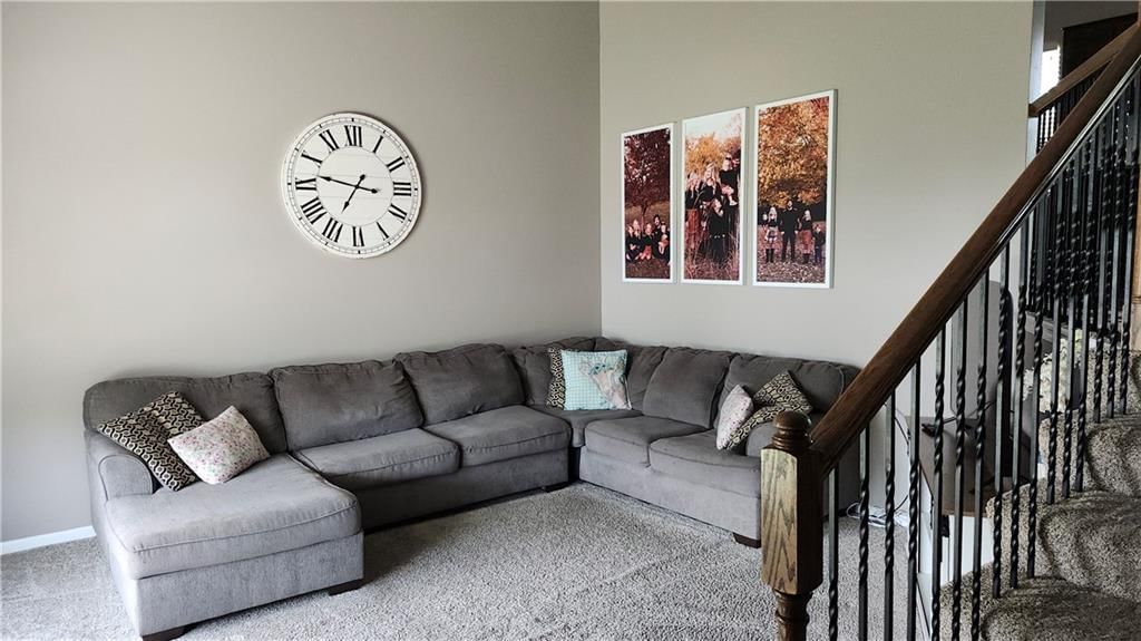 740 Olive Street — photo 3