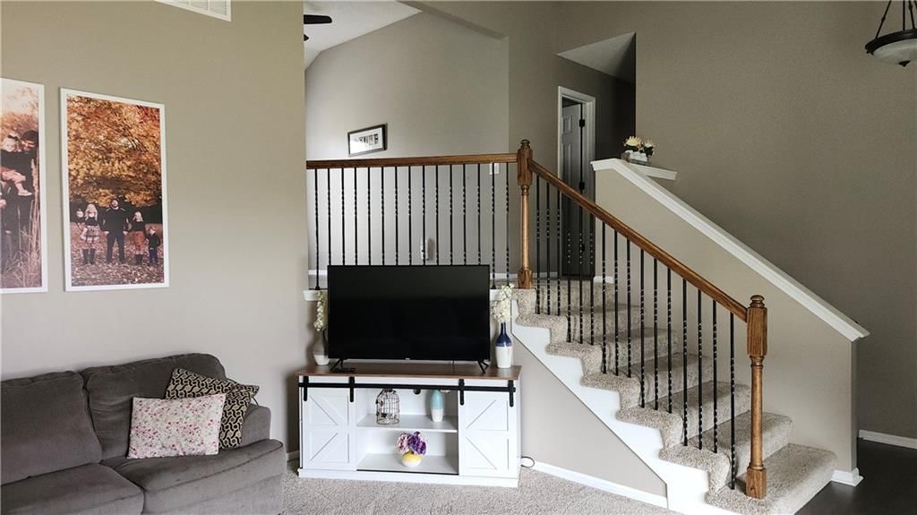 740 Olive Street — photo 4
