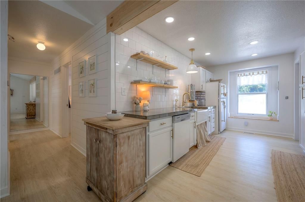 3107 W 9th Street — photo 16