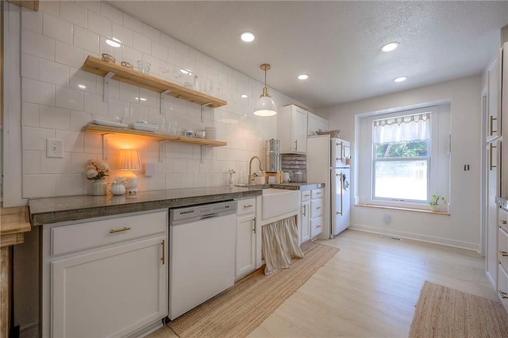 3107 W 9th Street — photo 19