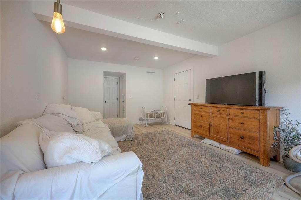 3107 W 9th Street — photo 3