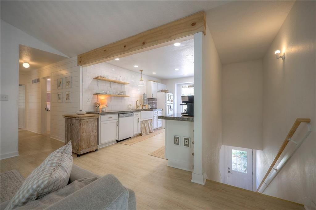 3107 W 9th Street — photo 25