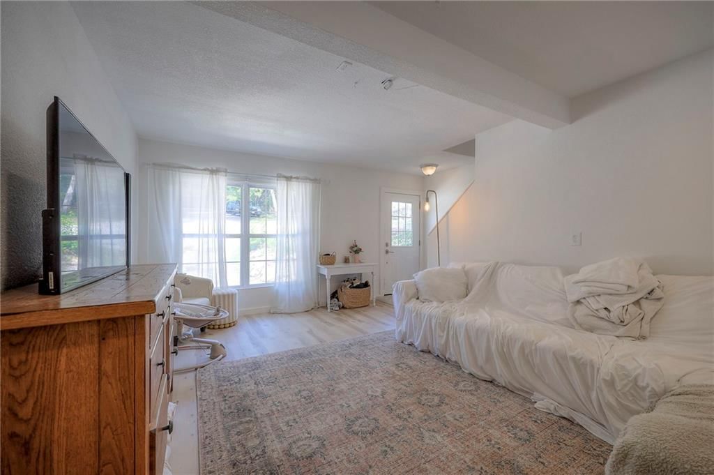 3107 W 9th Street — photo 7
