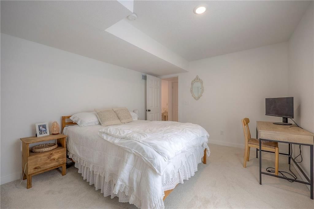 3107 W 9th Street — photo 10