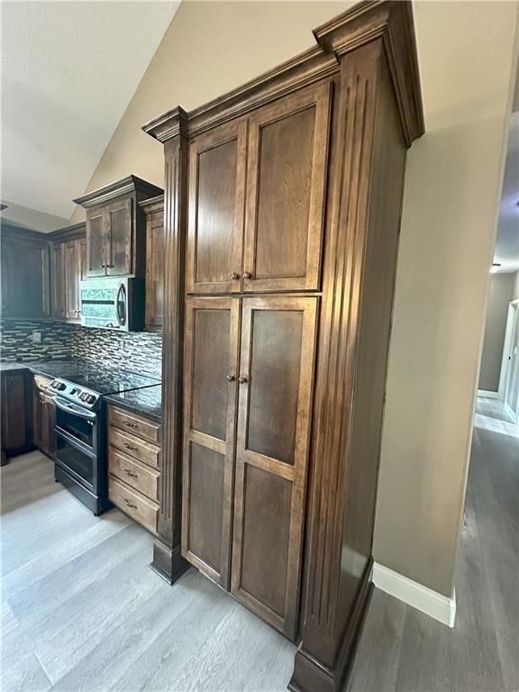 804 Charles Street — photo 9