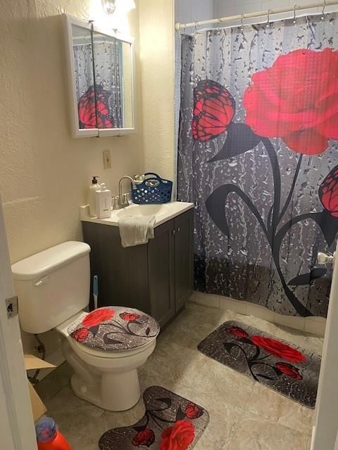 563 S Ash Avenue — photo 4