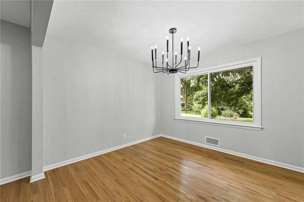 200 E 114th Terrace — photo 20