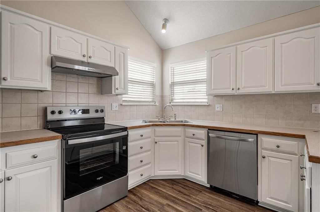 682 S Sumac Street — photo 14