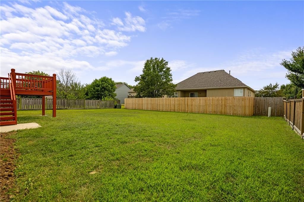 682 S Sumac Street — photo 28