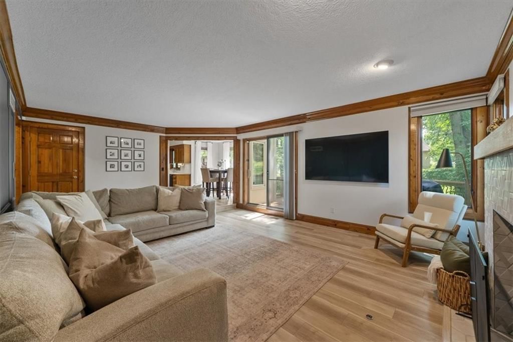 8421 Hawthorne Place — photo 11