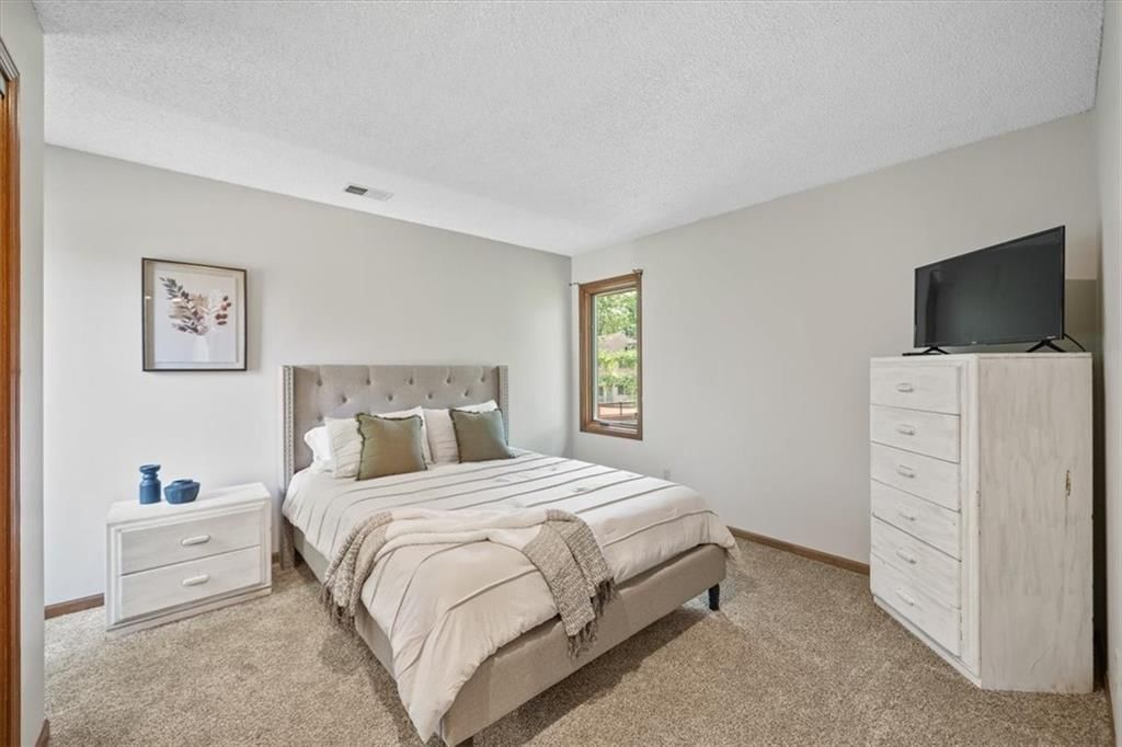 8421 Hawthorne Place — photo 29