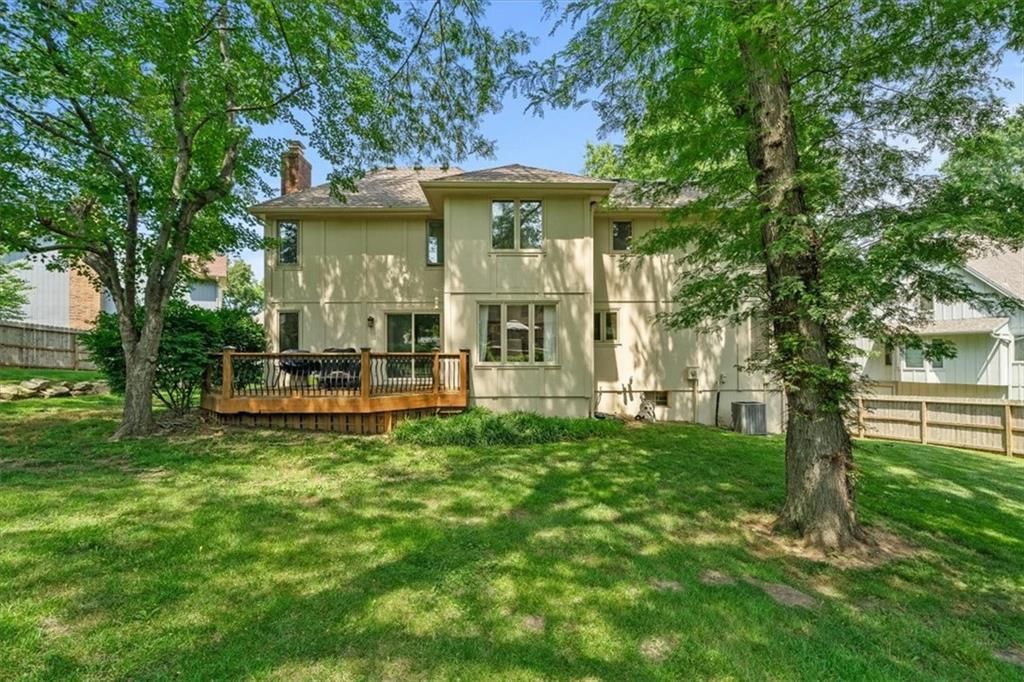 8421 Hawthorne Place — photo 35
