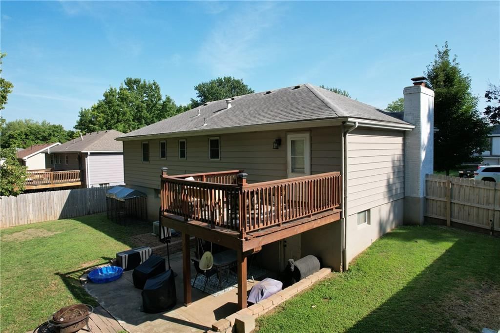 114 Town Court Circle — photo 25