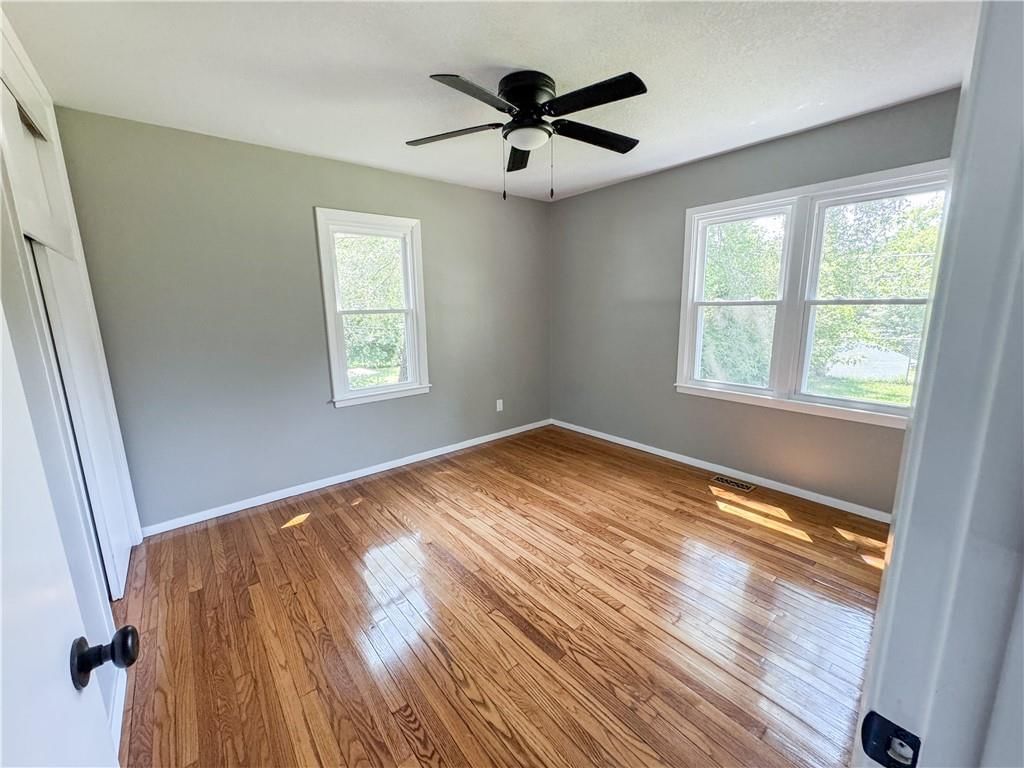 608 N Westwood Drive — photo 8