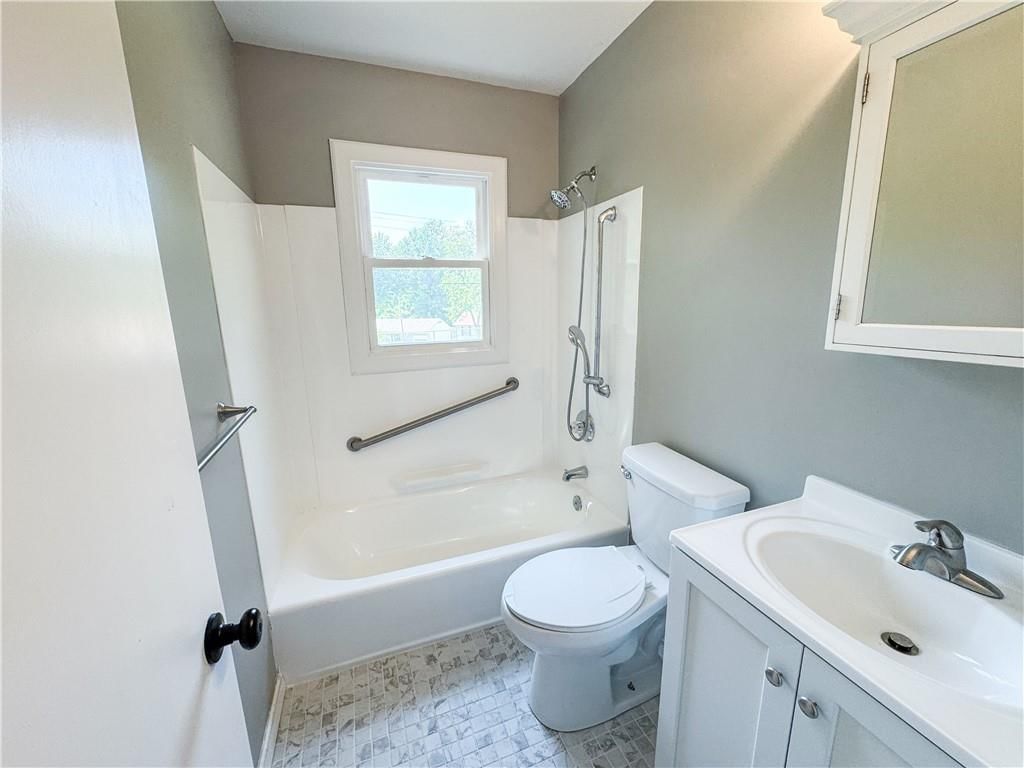 608 N Westwood Drive — photo 10