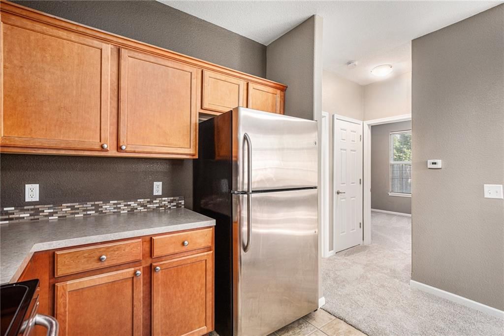 1470 Legends Circle — photo 7