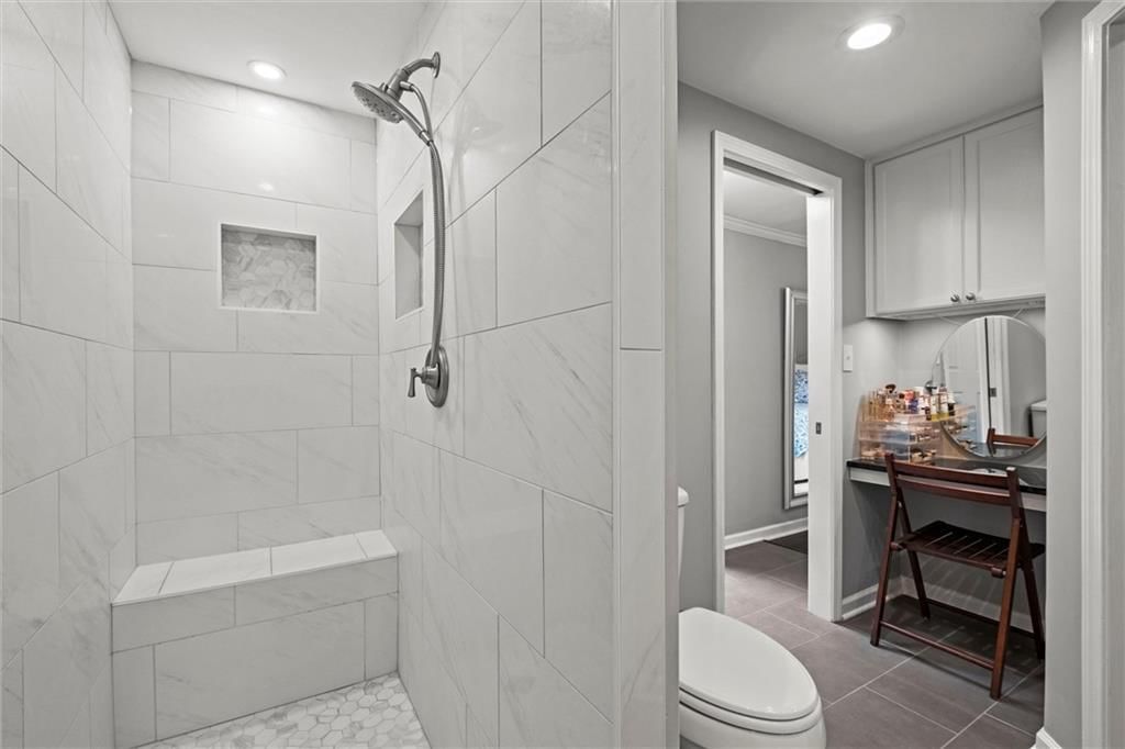 2807 W 71st Terrace — photo 16