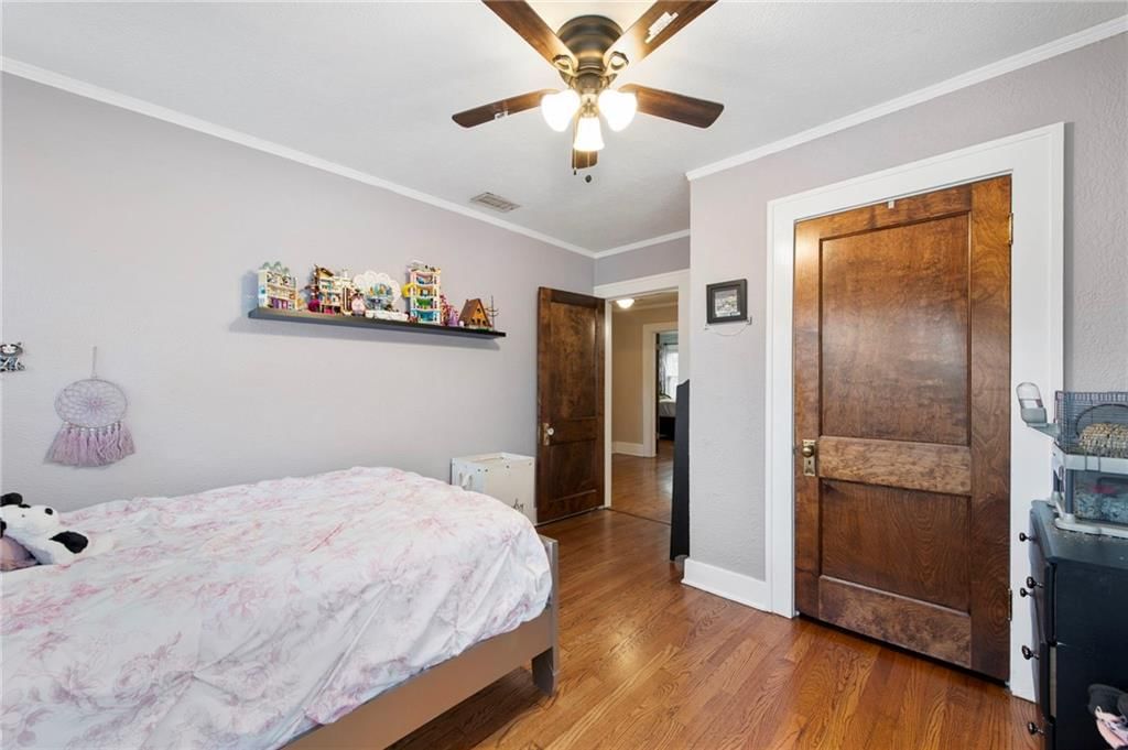 5924 Grand Avenue — photo 20