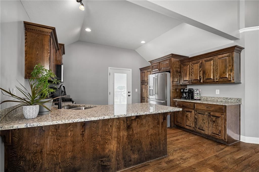 11334 Kimball Avenue — photo 13