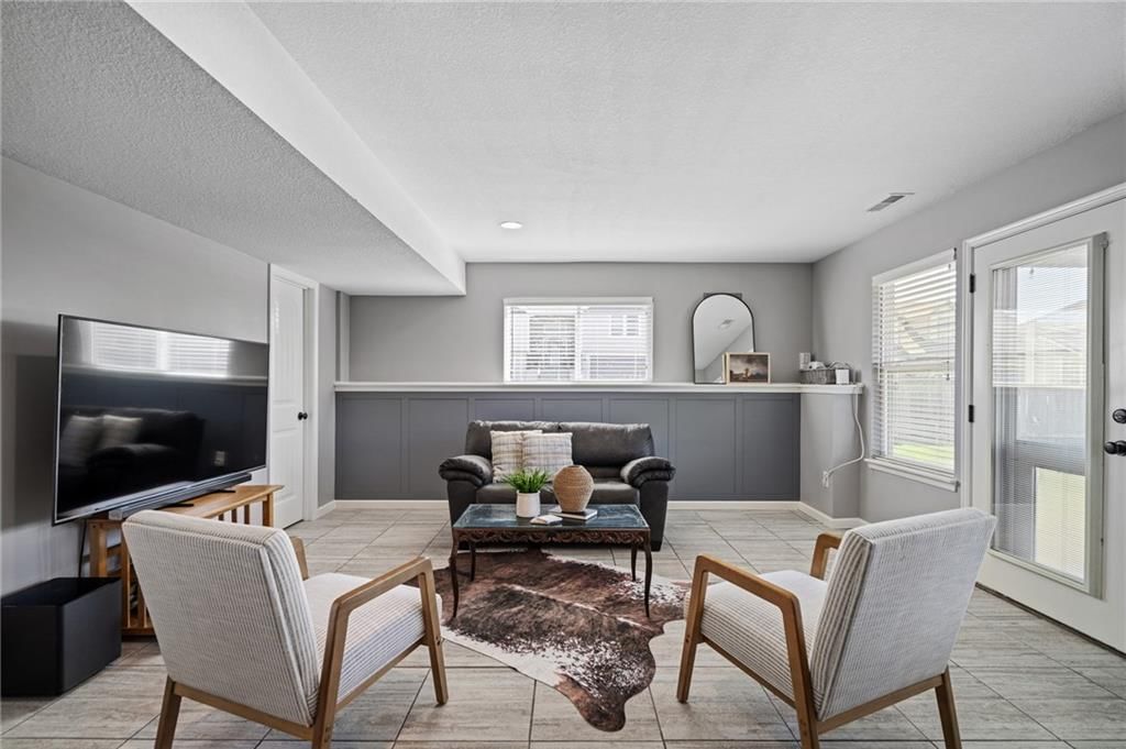 11334 Kimball Avenue — photo 34