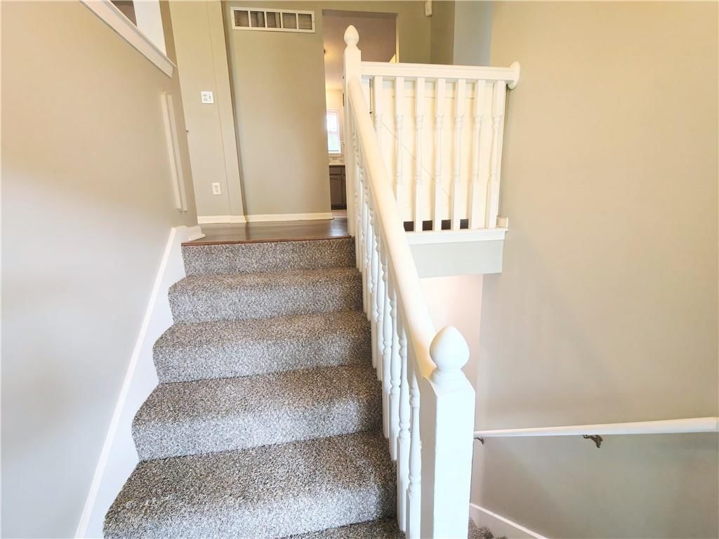 1916 Red Oak Lane — photo 19