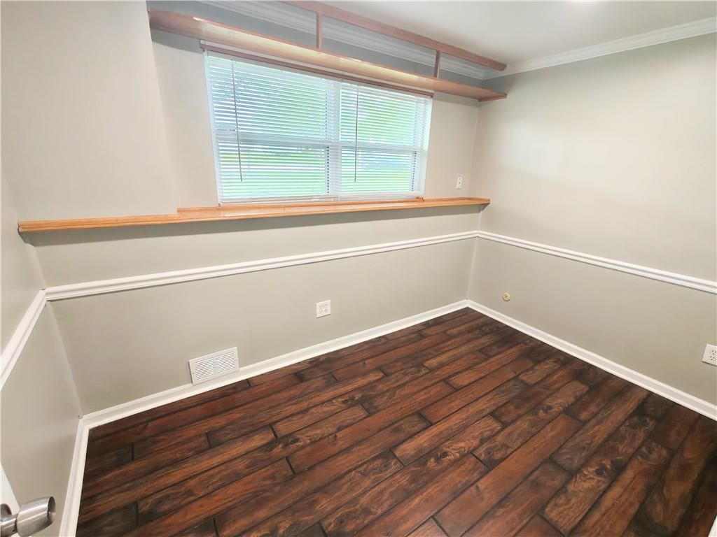 1916 Red Oak Lane — photo 21