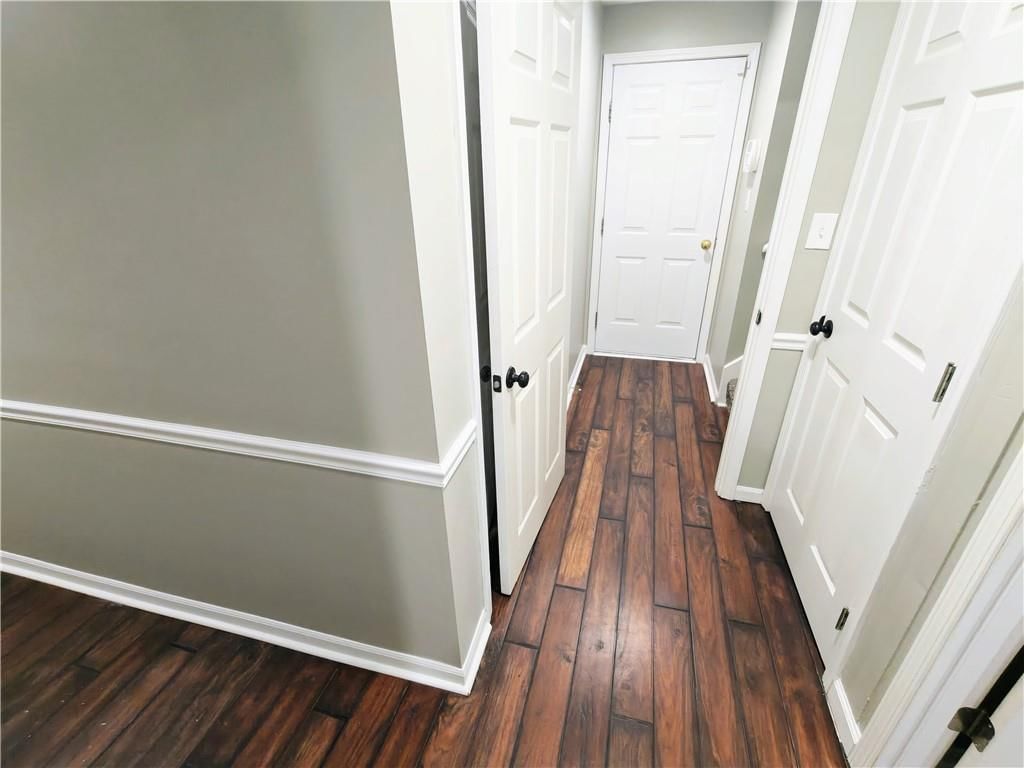 1916 Red Oak Lane — photo 25