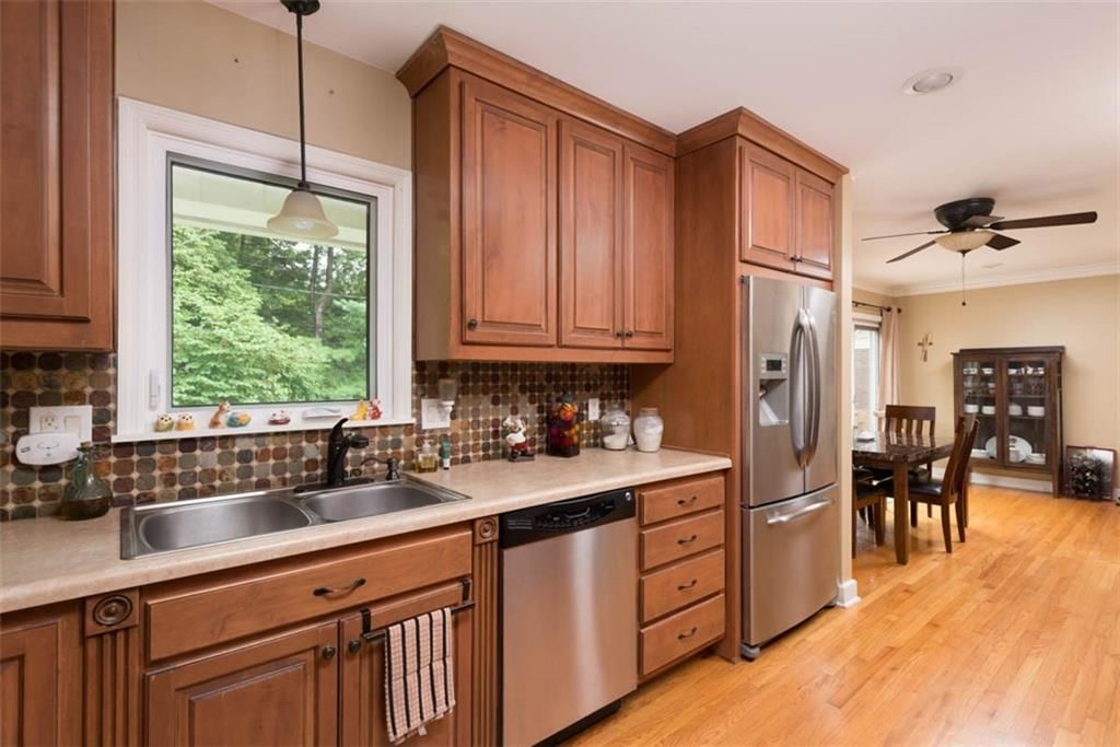 6733 Locust Street — photo 14