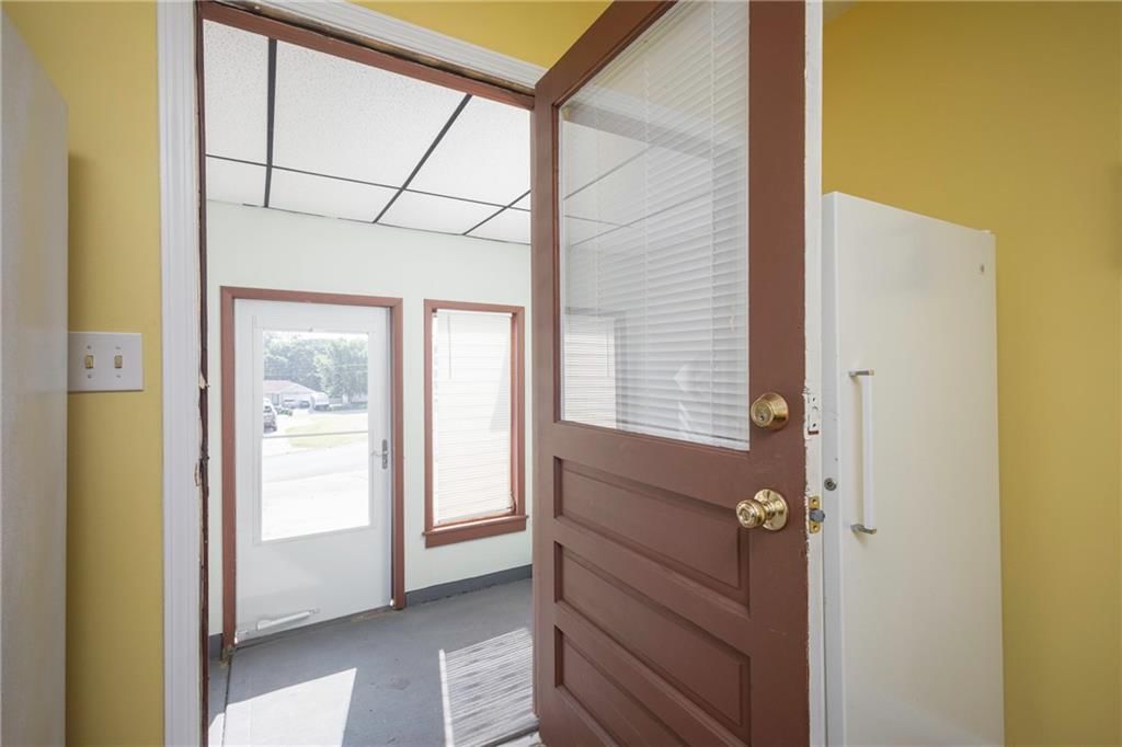 1600 N Hocker Avenue — photo 19