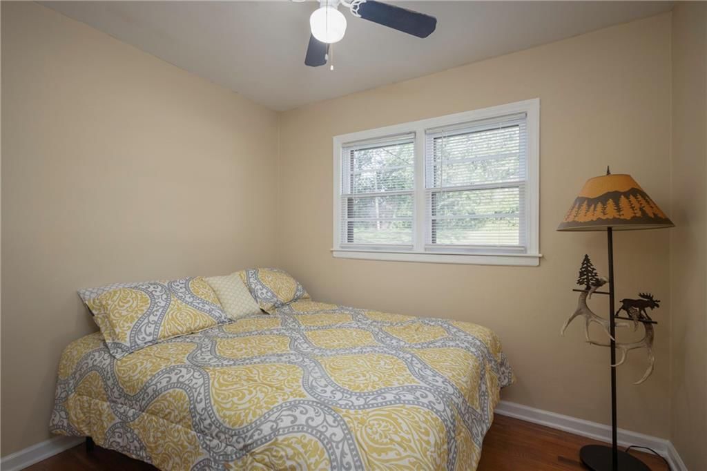 1600 N Hocker Avenue — photo 22