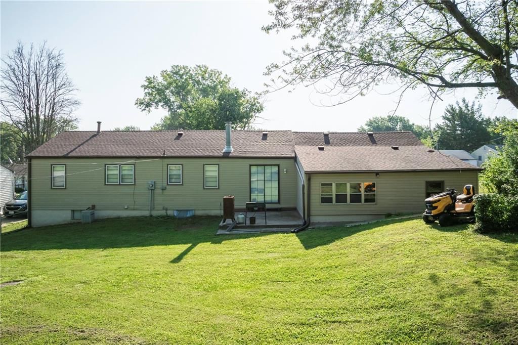 1600 N Hocker Avenue — photo 31