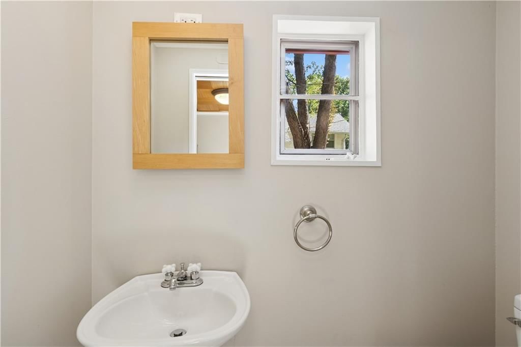 5540 Holmes Street — photo 12