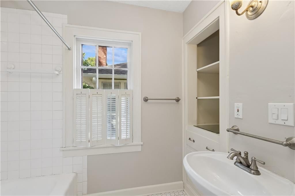 5540 Holmes Street — photo 16
