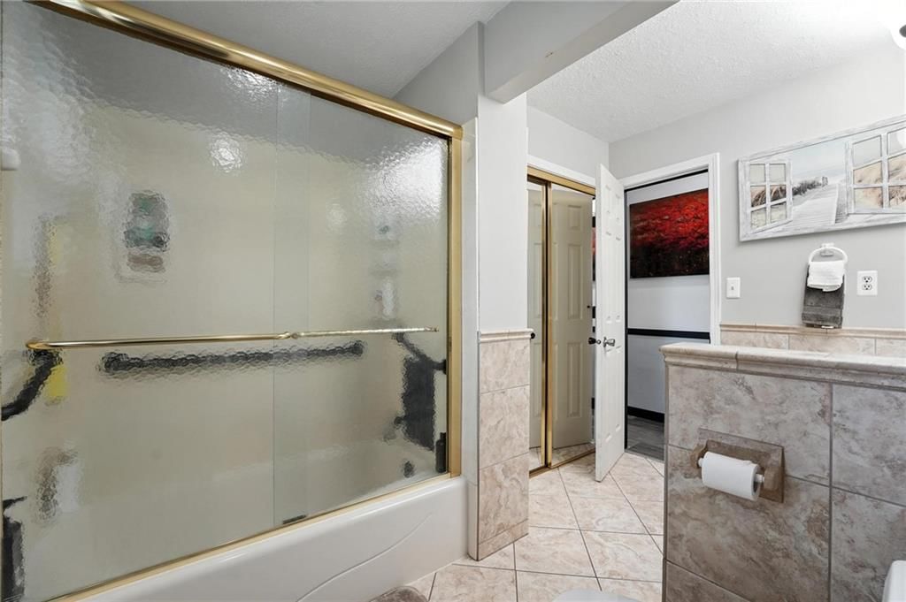208 SW Gladstone Drive — photo 11