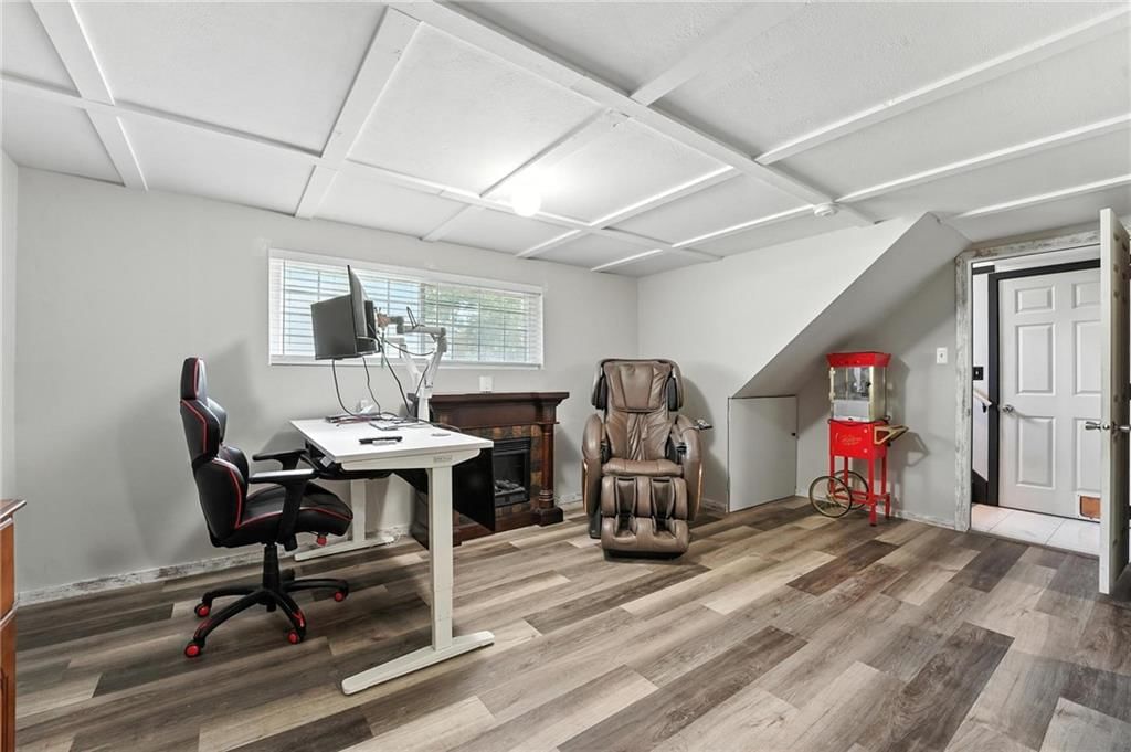 208 SW Gladstone Drive — photo 16