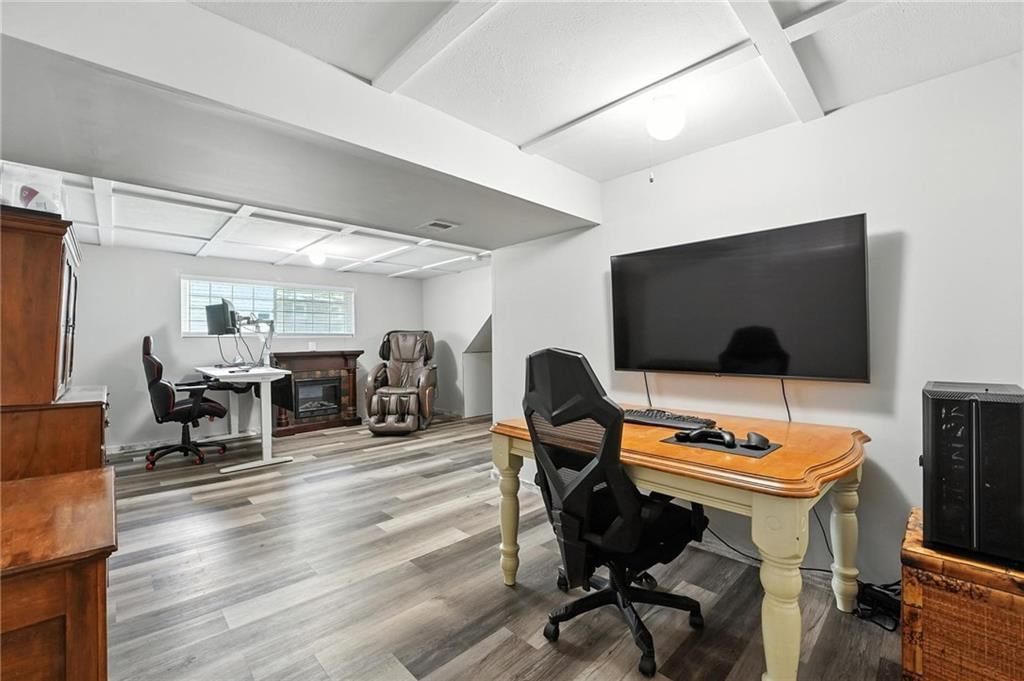 208 SW Gladstone Drive — photo 17