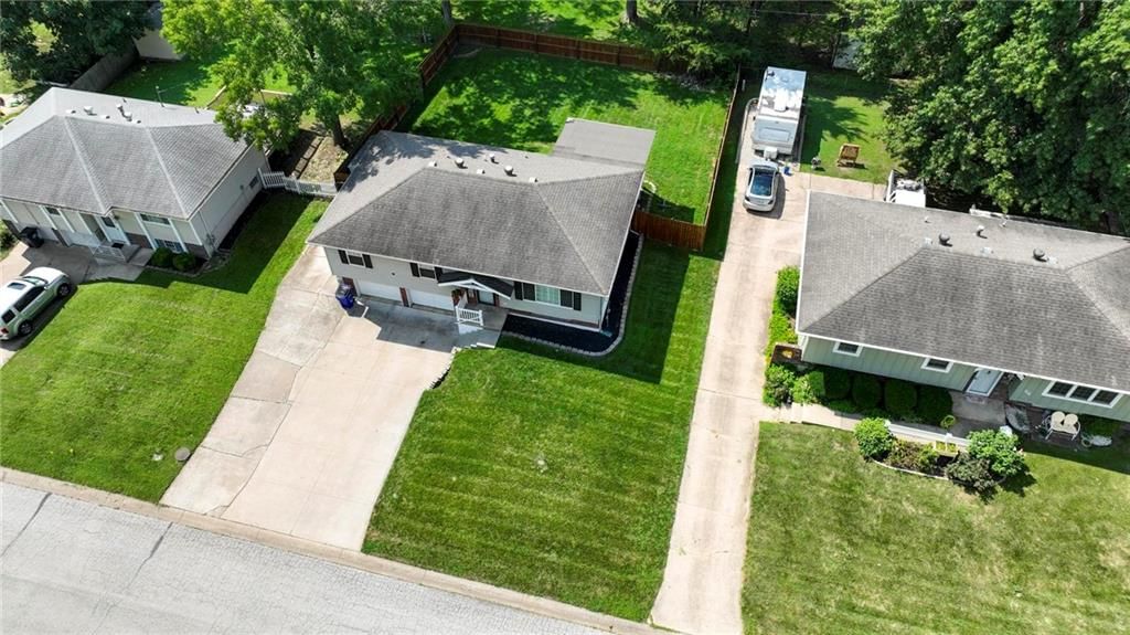 208 SW Gladstone Drive — photo 20