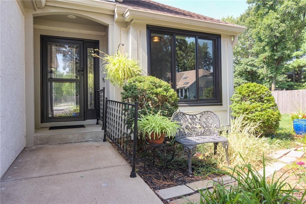12112 England Street — photo 4