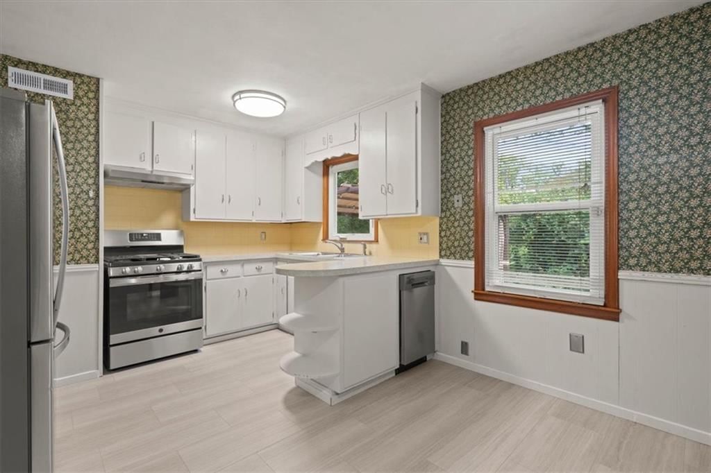 8139 BARKLEY Street — photo 8
