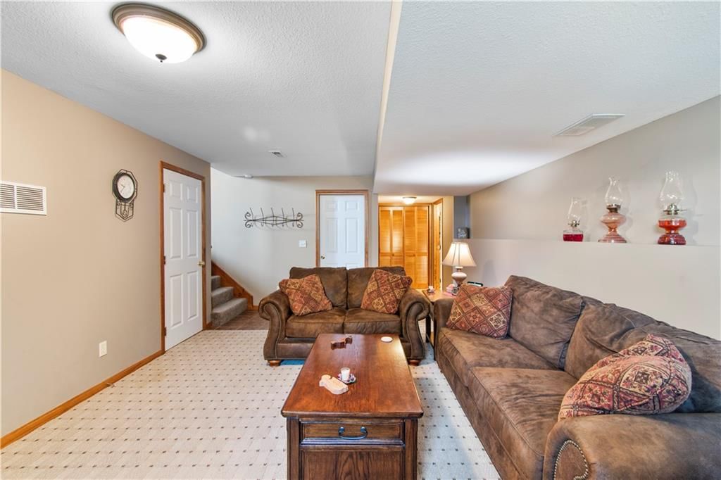 1001 Rosewood Drive — photo 20