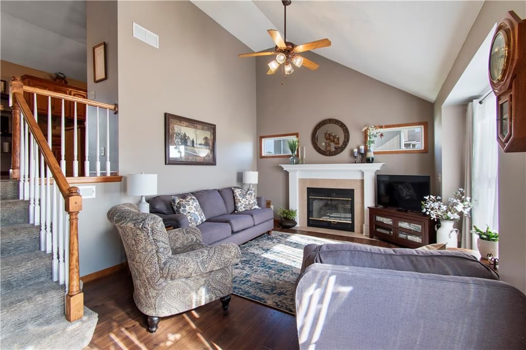 1001 Rosewood Drive — photo 5