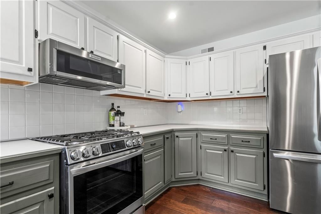 20205 Dearborn Street — photo 20