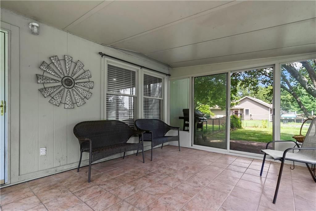 20205 Dearborn Street — photo 46