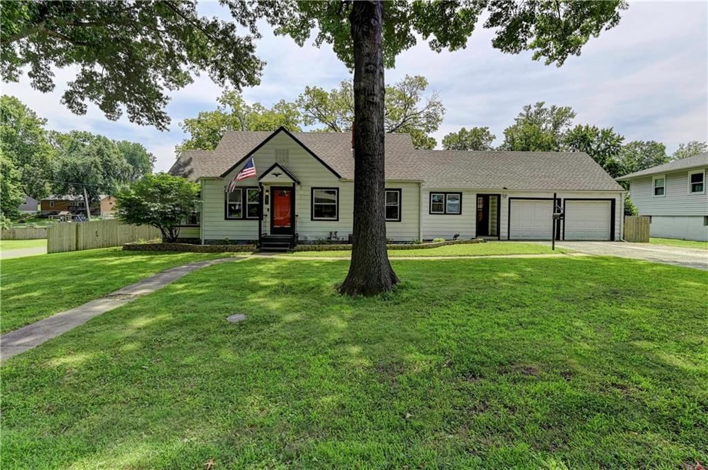 9217 E 69th Street, Raytown, MO