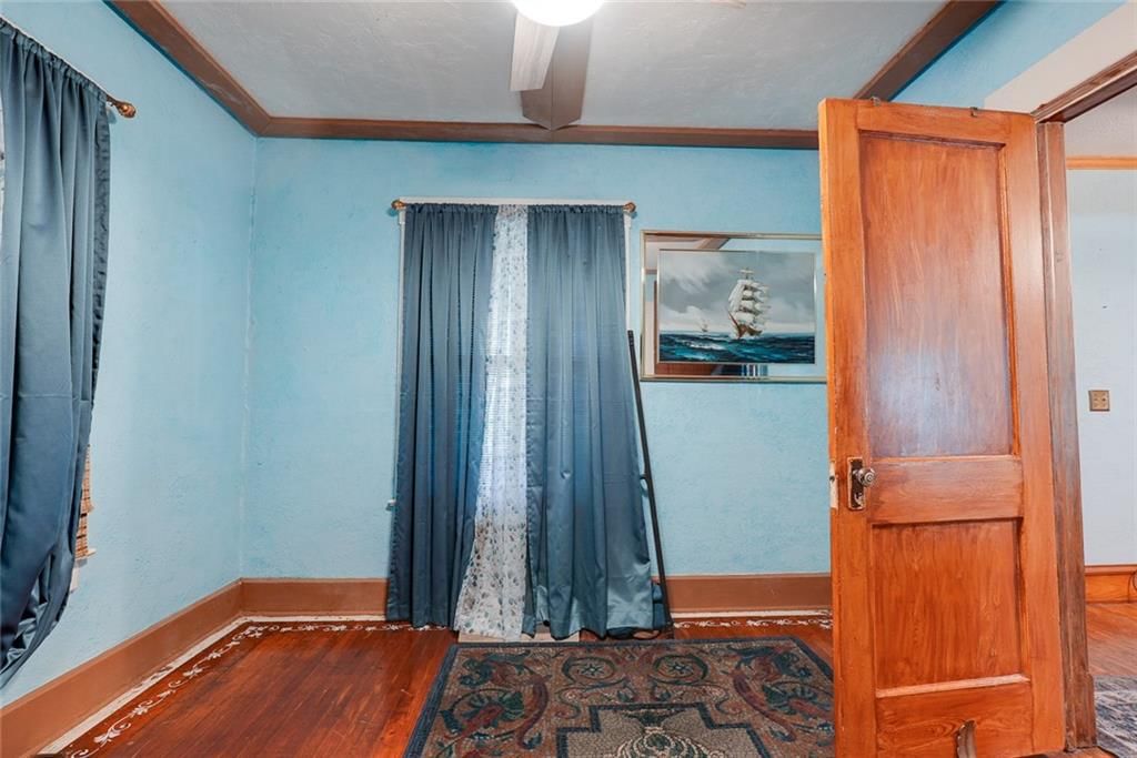 604 S Glenwood Avenue — photo 4
